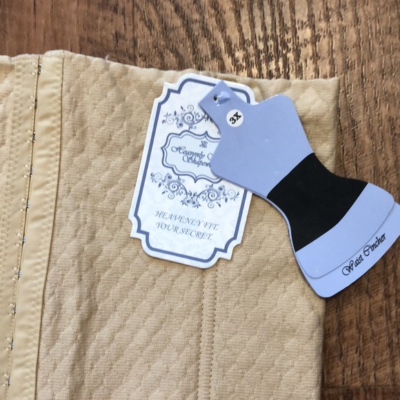 NWT! Tan Waist Trainer - Picture 2 of 3